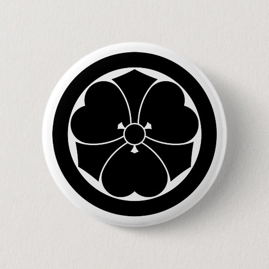 Holzfass mit kreisförmigen Schwertern Button (Vorderseite)