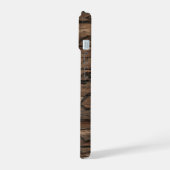 Holzhandkoffer mit Ridges und Unvollkommenheiten iPhone 15 Hülle (Linke Seite)