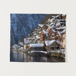 Holzhäuser am See in Hallstatt, Österreich Wandteppich