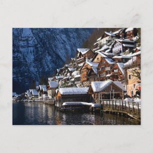 Holzhäuser am Seeufer in Hallstatt, Österreich Postkarte