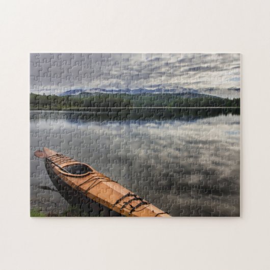 Holzkayak am Ufer des Bibersees Puzzle (Horizontal)