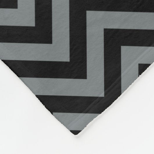 Holzkohle, Schwarz-LG-Zickzack-Schwarz-Name-Monogr Fleecedecke (Ecke)