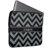 Holzkohle, Schwarz-LG-Zickzack-Schwarz-Name-Monogr Laptopschutzhülle (Vorne Rechts)