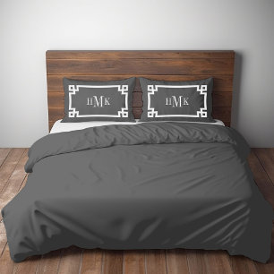 Holzkohlegrau Griechische-Schlüssel-Monogramm Paar Kissenbezug