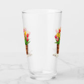 Holzkorb gefüllt mit Tulpen Glas (Rechts)