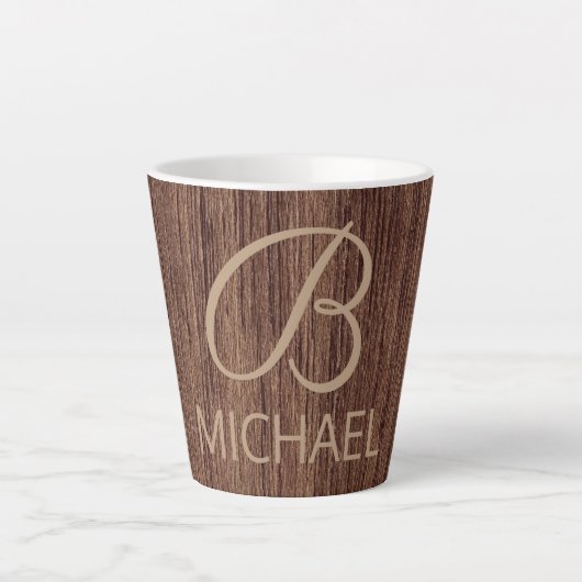 Holzkörnholz mit Monogramm-Personalisierter Bezeic Milchtasse (Vorderseite)