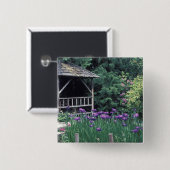 Holzpavillon im Sunken-Garten im Button (Vorne & Hinten)