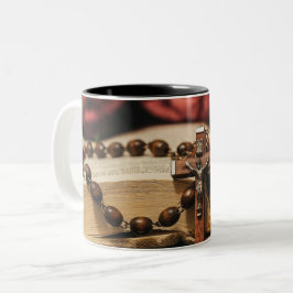 Holzrosary mit Jesus am Kreuz Zweifarbige Tasse