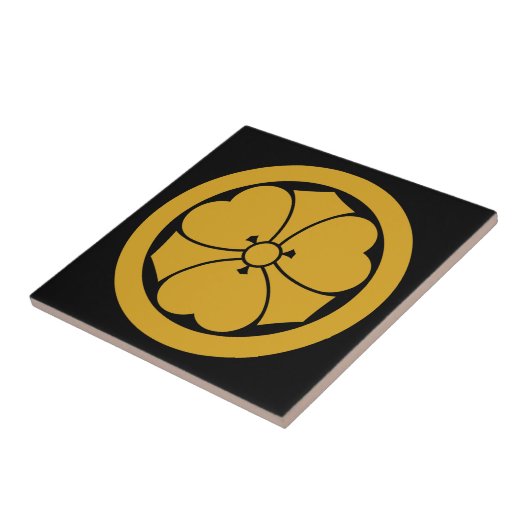 Holzscheitel mit Schwertern im Kreis 1 Fliese (Seite)