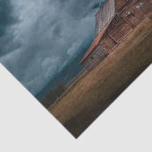 Holzscheune steht Wache gegen Sturm Seidenpapier (Ausschnitt)