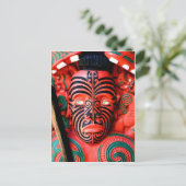 Holzschnitzerei eines Maori-Kriegers, Neuseeland Postkarte (Stehend Vorderseite)