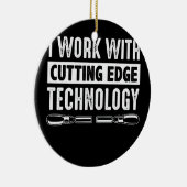 Holzschnitzerei Ich arbeite mit Schneidewerkzeugen Keramik Ornament (Rechts)