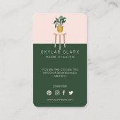 Holzschuh und gepolsterte Pflanze Zuhause Staging Visitenkarte (Rückseite)