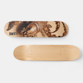 Holzskorpion in minimalistischem Design Skateboard (Horizontal)