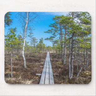 Holzsteg über Sumpf Mousepad