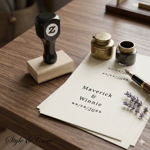 Holzstempel mit Namen des Paares und Datum Gummistempel
