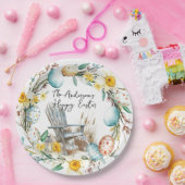 Holzstühle und Ostereier und blumengeschmückte Ost Pappteller (Party)