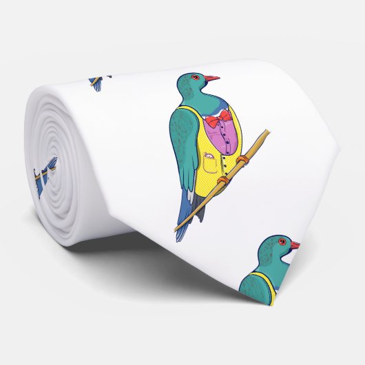 Holztaube Kereru Tragen eines Anzugs Krawatte (Gerollt)