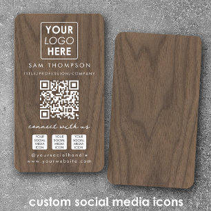 Holzverbindung mit dem QR-Logo der US Social Media Visitenkarte