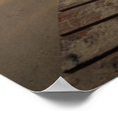 Holzwanderweg und Meer im Sommer Poster (Ecke)