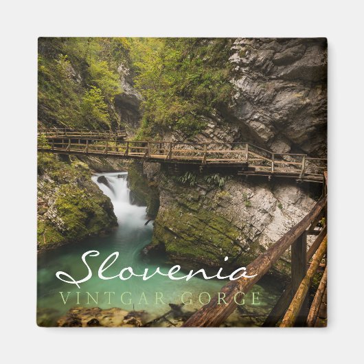 Holzweg durch den Schlucht der Vintgar-Schlucht Magnet (Vorne)