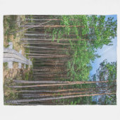Holzweg im Kiefernwald Fleecedecke (Vorderseite (Horizontal))
