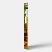 Holzweg mit Laubblätterung Case-Mate iPhone Hülle (Rückseite / Rechts)