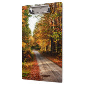 Holzweg mit Laubblätterung Klemmbrett (Links)