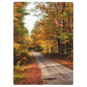 Holzweg mit Laubblätterung Klemmbrett (Rückseite)