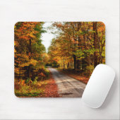 Holzweg mit Laubblätterung Mousepad (Mit Mouse)