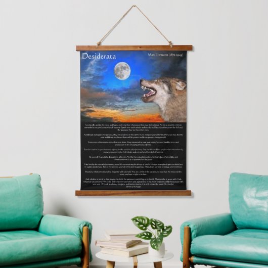 Holzwolf beim Blick auf den Mond Desiderata Wandteppich Mit Holzrahmen (Wohnzimmer)
