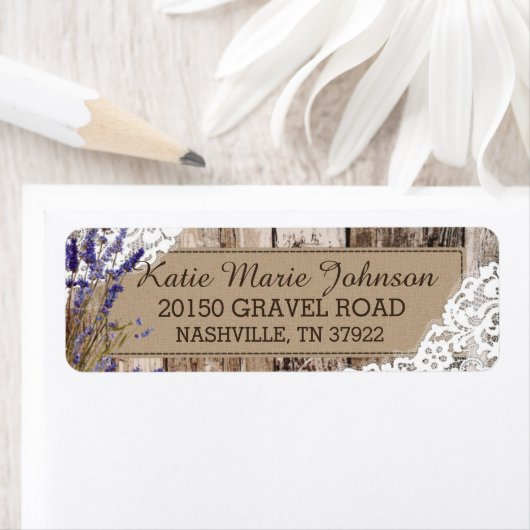 Holzwolle und Spitzen-Rustikale Hochzeitsmarke (Insitu)