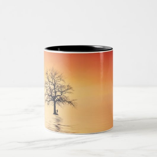 Hombre Árbol Sol Atardecer Ver Agua Rojo Amarillo Zweifarbige Tasse (Mittel)