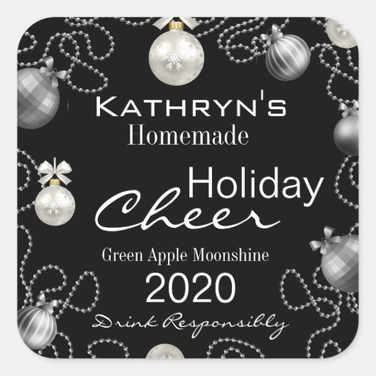 Homemade Holiday Cheer Moonshine Personalisiert Quadratischer Aufkleber (Vorderseite)