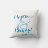 Homosexuelle Blaue halten mich festes Kissen (Rückseite)