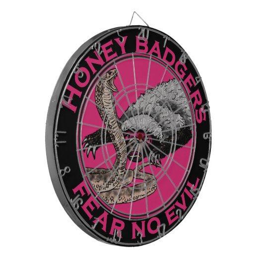 Honey Badger Fee no Evil Funny Badass Slogan Pink Dartscheibe (Vorderseite Links)