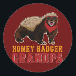 Honey Badger Grandpa Honey Badger Wearing Runder Aufkleber<br><div class="desc">Honey Badger Grandpa Honey Badger Wearing Sunglasses Family Gift. Perfect gift for your dad,  mom,  papa,  men,  women,  friend and family members on Thanksgiving Day,  Christmas Day,  Mothers Day,  Fathers Day,  4th of July,  1776 Independent day,  Veterans Day,  Halloween Day,  Patrick's Day</div>
