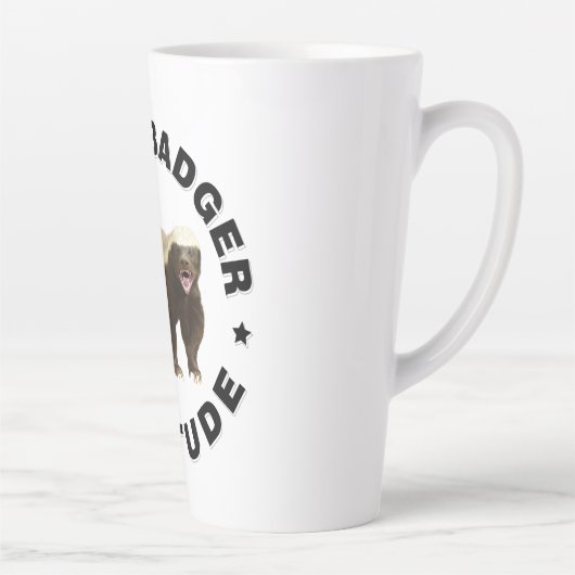 Honey Badger hat Attitude Milchtasse (Rechts)