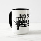 Honey Badger Hunter Tasse - wählen Sie Stil & Farb (Vorderseite Links)
