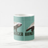 Honey Badger Profilansicht Kaffeetasse (Mittel)