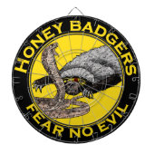 Honey Badgers Federn keine böse gelbe Beängstigend Dartscheibe (vorne)