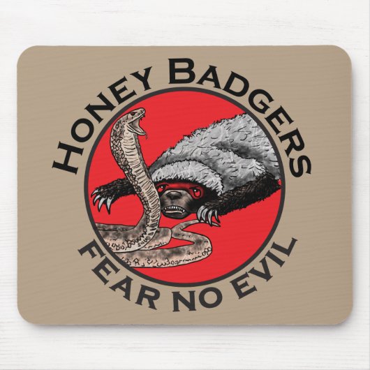 Honey Badgers Fee no Evil Funny Badass Slogan Red Mousepad (Vorne)