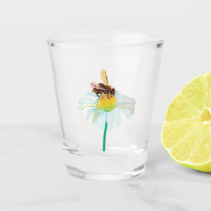 Honey Bee Drinking Nectar aus der Blume Schnapsglas