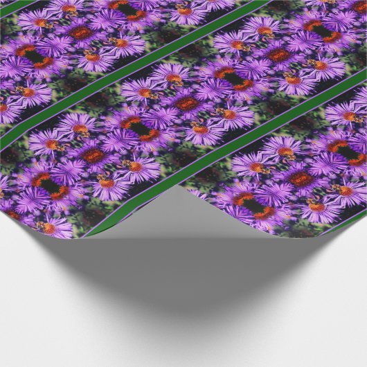Honey Bee On Lila Aster Blume Abstrakt Geschenkpapier (Ecke)