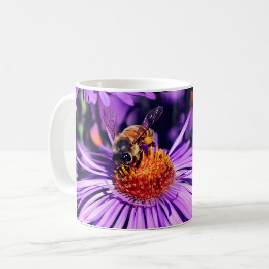 Honey Bee On Lila Aster Blume Personalisiert Kaffeetasse (Vorderseite Links)