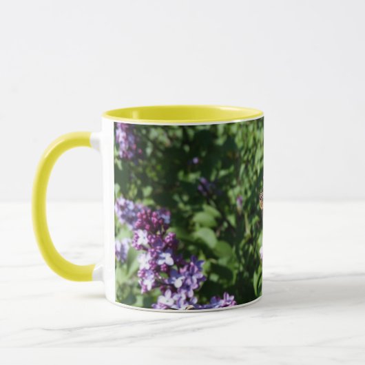 Honey Bee on Spring Lilacs Tasse (Links)