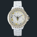 Honey Bee Personalisiert Watch Armbanduhr<br><div class="desc">Eine Uhr mit einer Abbildung einer Biene in der Mitte. Personalisieren Sie mit Ihrem Namen. Der Hintergrund ist mit Bienen bepflanzt.</div>