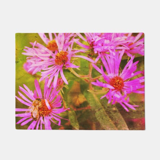 Honey Bee Pink New England Aster Blume Abstrakt Fußmatte (Vorderseite)