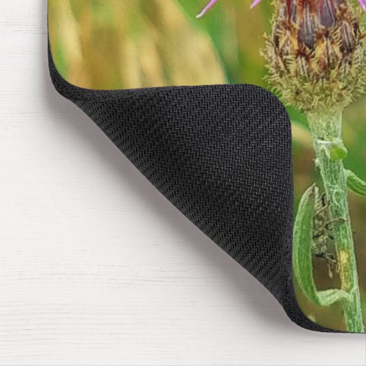 Honey Bee Pollinating Lila Blume Blossom Mousepad (Ecke)