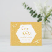 Honey Bee Yellow Pattern Save the Date Postcard Postkarte (Stehend Vorderseite)